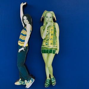 Going out of Sale-Sale!!!!  
Vintage 90s Spice Girls Magnets